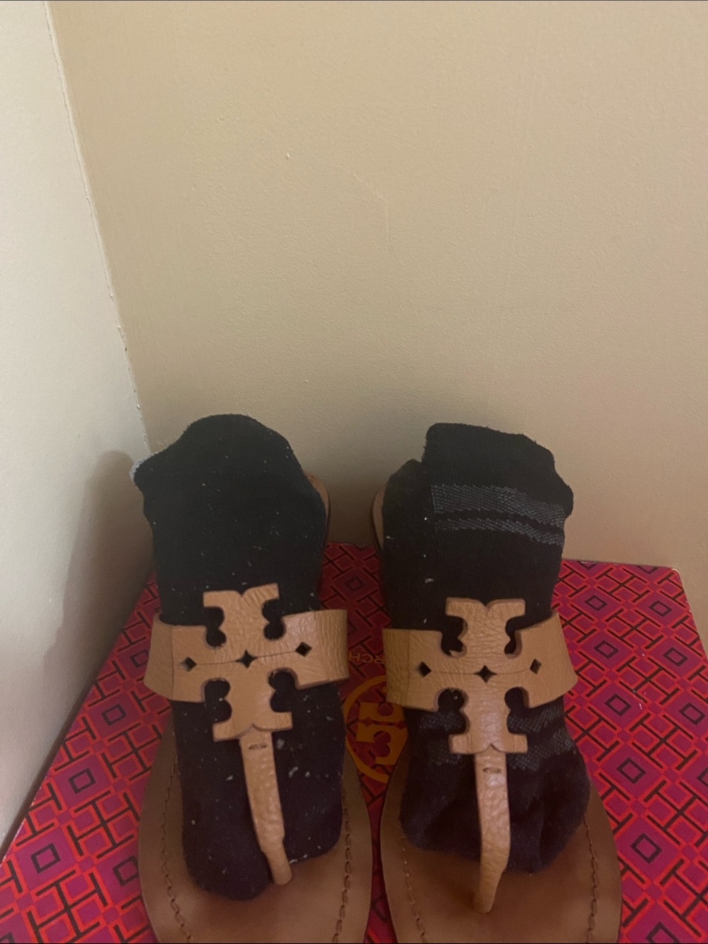 Tory Burch Woman leather Slipper. Size 8.5.